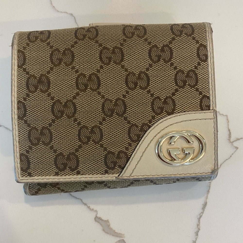 Authentic Gucci Wallet